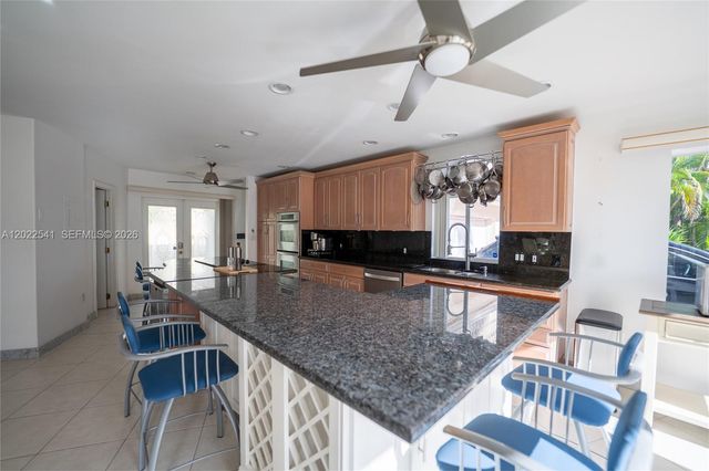 2701 N Atlantic Boulevard, Fort Lauderdale, FL 33308