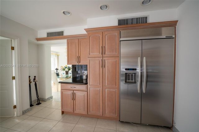 2701 N Atlantic Boulevard, Fort Lauderdale, FL 33308