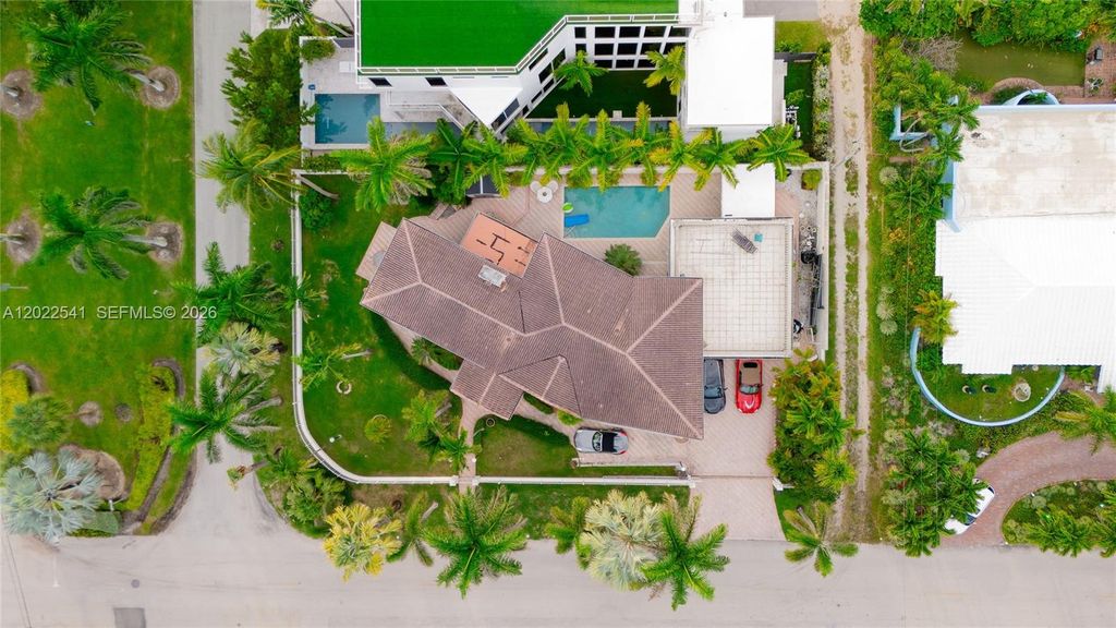 2701 N Atlantic Boulevard, Fort Lauderdale, FL 33308