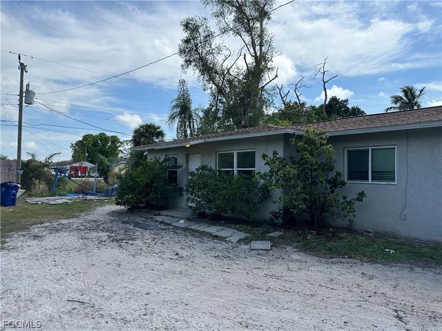 5635 5th AVE, Fort Myers, FL 33907