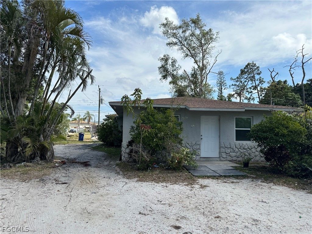 5635 5th AVE, Fort Myers, FL 33907