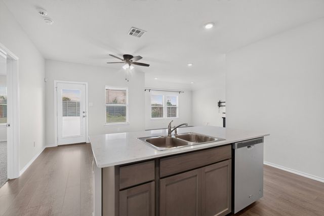 816 Glover Drive, Aubrey, TX 76227