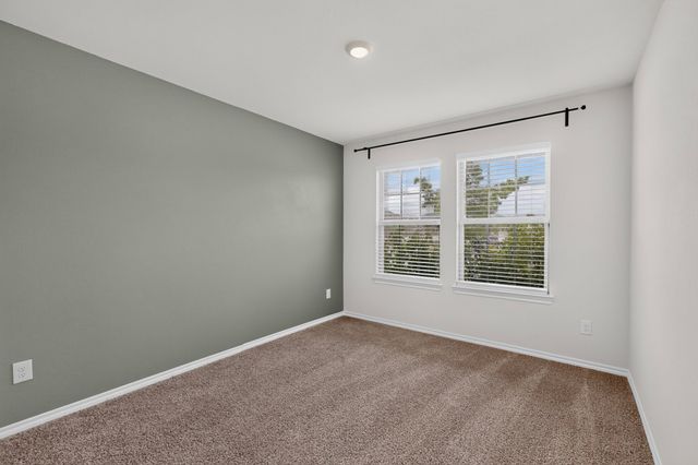 816 Glover Drive, Aubrey, TX 76227