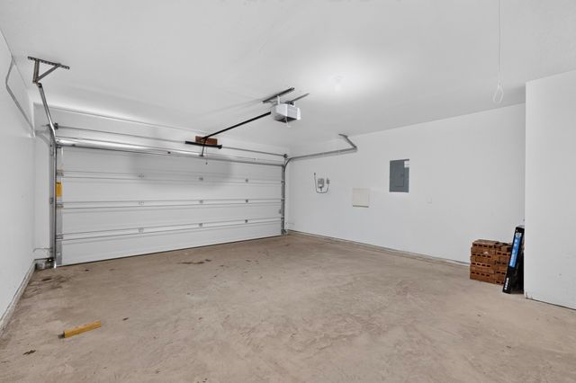 816 Glover Drive, Aubrey, TX 76227