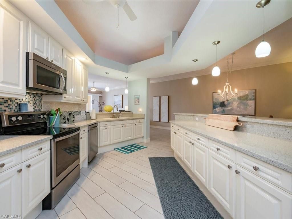 9566 Gulf Shore DR 102, NAPLES, FL 34108 — photo 5