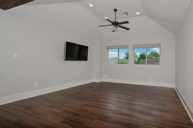 66 W Sawyer Ridge Drive, The Woodlands, TX 77389