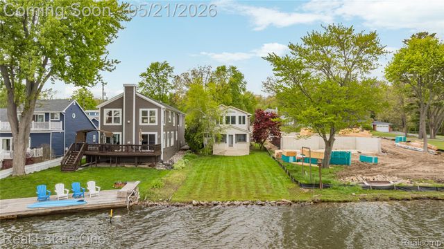 9047 Gale Road, White Lake Charter Township, MI 48386