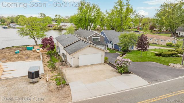 9047 Gale Road, White Lake Charter Township, MI 48386
