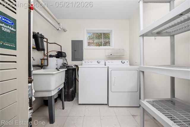 9047 Gale Road, White Lake Charter Township, MI 48386