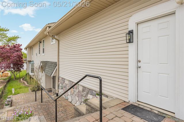 9047 Gale Road, White Lake Charter Township, MI 48386