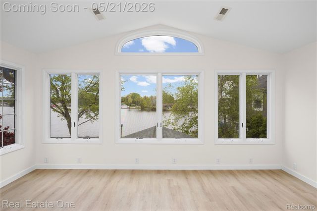 9047 Gale Road, White Lake Charter Township, MI 48386
