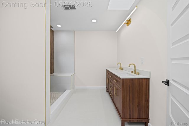 9047 Gale Road, White Lake Charter Township, MI 48386