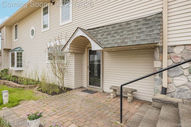 9047 Gale Road, White Lake Charter Township, MI 48386