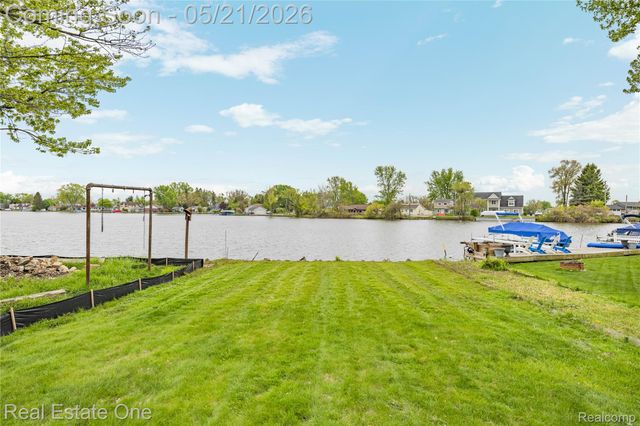 9047 Gale Road, White Lake Charter Township, MI 48386
