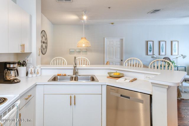 605 FAIRWAY Drive 203, St. Augustine, FL 32084