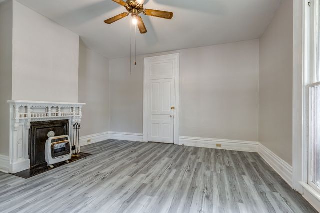 322 W 12th St Apt 3, Columbia, TN 38401