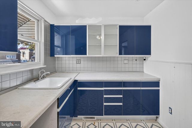 391 PARLIN PL, Philadelphia, PA 19116