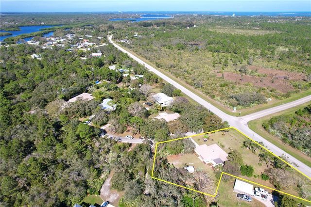 8205 Capewell Court, Sebastian, FL 32958