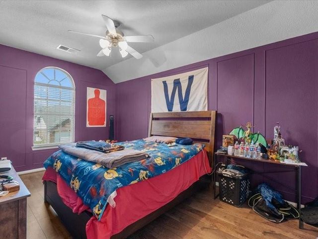 3703 Wild Oak Drive, Pearland, TX 77581