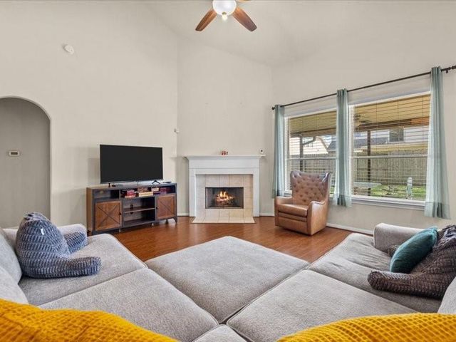 3703 Wild Oak Drive, Pearland, TX 77581