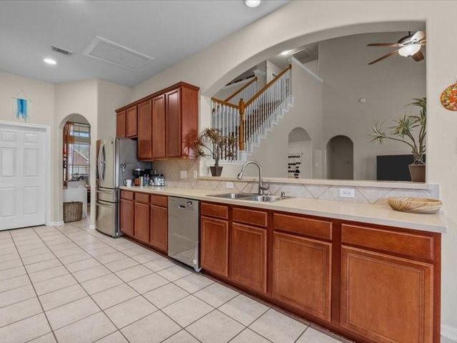 3703 Wild Oak Drive, Pearland, TX 77581