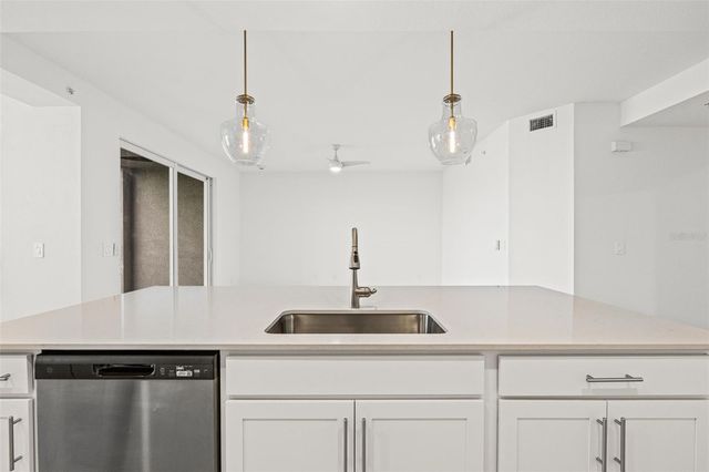 19015 SCALLOP LOOP 104, Lakewood Ranch, FL 34211