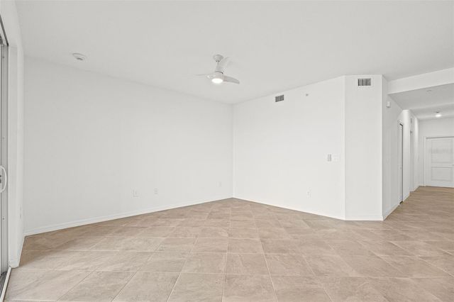 19015 SCALLOP LOOP 104, Lakewood Ranch, FL 34211
