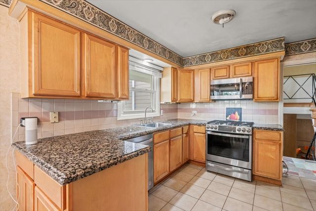 1326 CAVELL Avenue, Highland Park, IL 60035