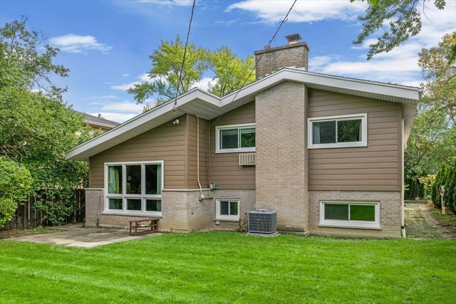 1326 CAVELL Avenue, Highland Park, IL 60035
