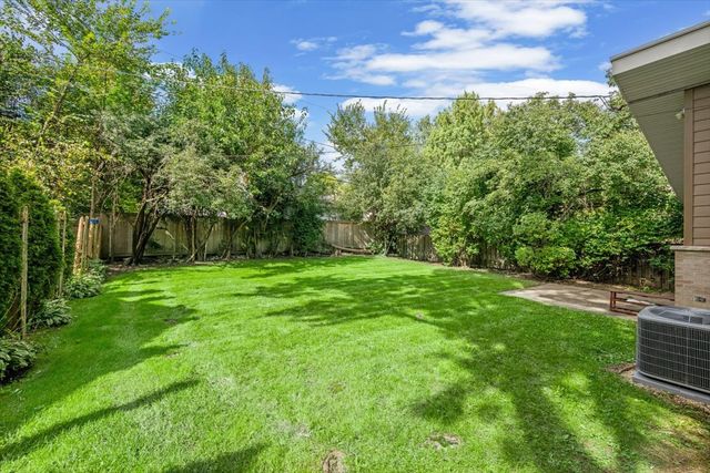 1326 CAVELL Avenue, Highland Park, IL 60035