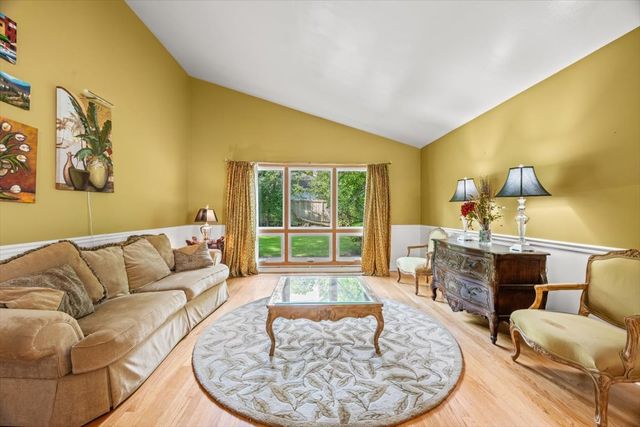1326 CAVELL Avenue, Highland Park, IL 60035