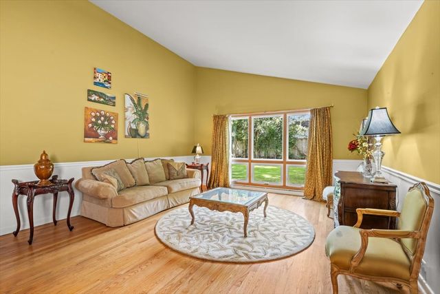 1326 CAVELL Avenue, Highland Park, IL 60035