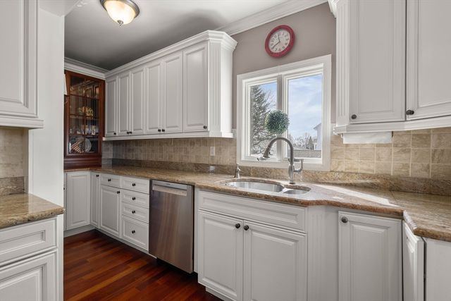 73 Union Street, Weymouth, MA 02190