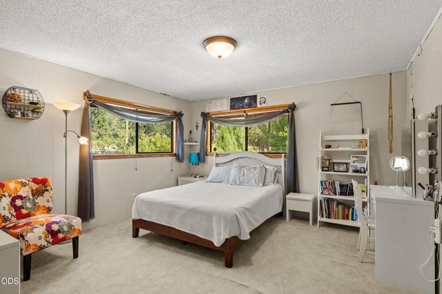 3044 Elk Lane, Grants Pass, OR 97527