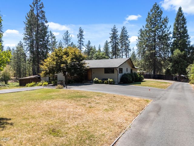 3044 Elk Lane, Grants Pass, OR 97527