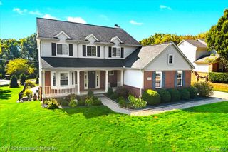 4221 Warrington Drive, Wixom, MI 48393