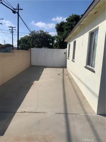 12358 214th, Hawaiian Gardens, CA 90716