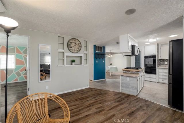 15181 Van Buren 90, Riverside, CA 92504