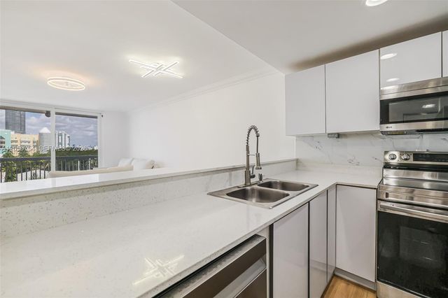 401 Ocean Drive 602, Miami Beach, FL 33139