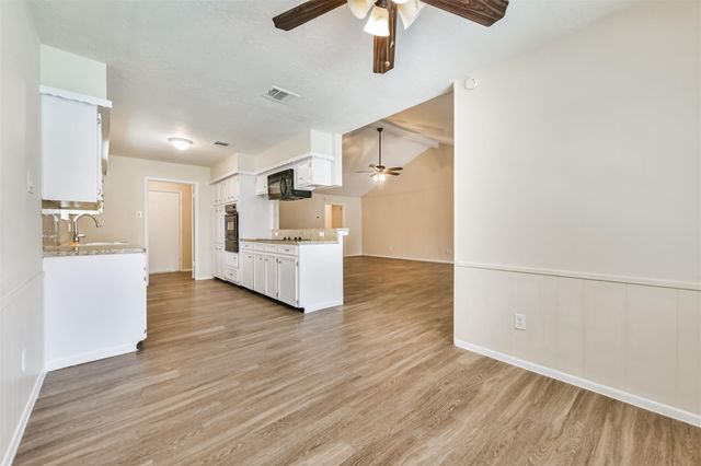 2230 E Clare Street, Deer Park, TX 77536