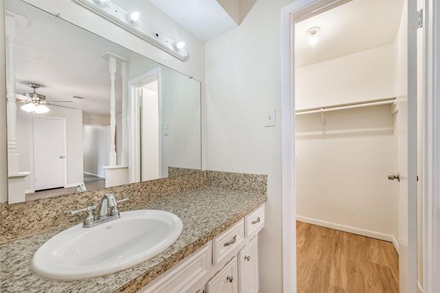 2230 E Clare Street, Deer Park, TX 77536