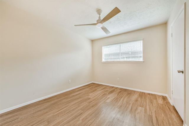 2230 E Clare Street, Deer Park, TX 77536
