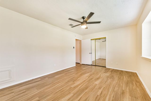 2230 E Clare Street, Deer Park, TX 77536