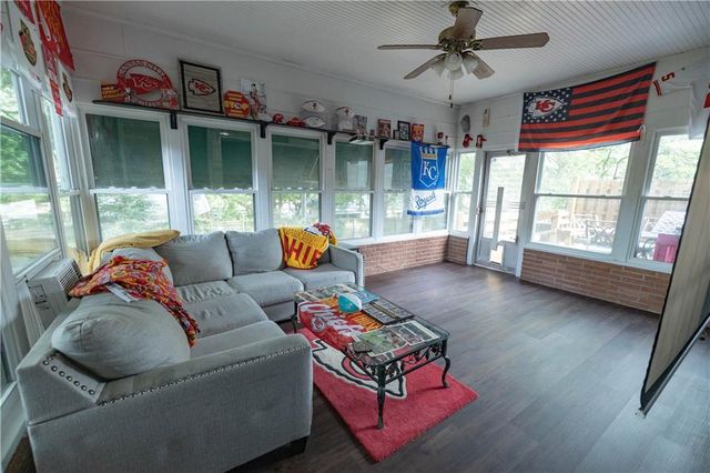 3604 S Cottage Street, Independence, MO 64055