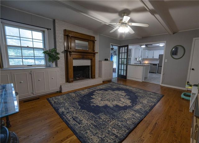 3604 S Cottage Street, Independence, MO 64055