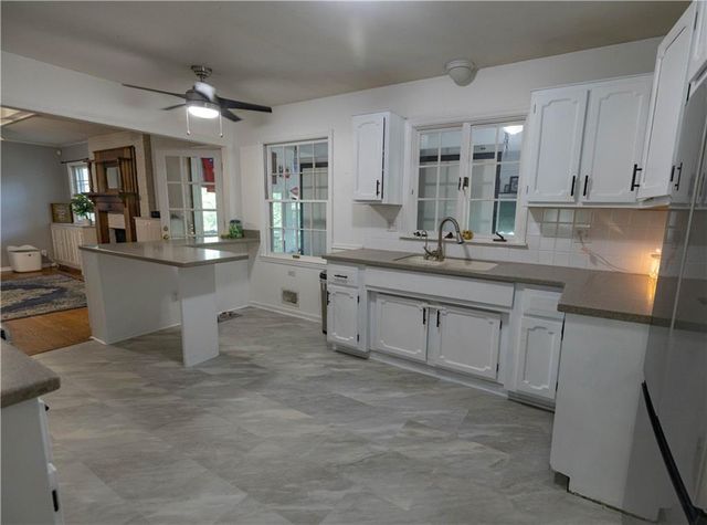 3604 S Cottage Street, Independence, MO 64055