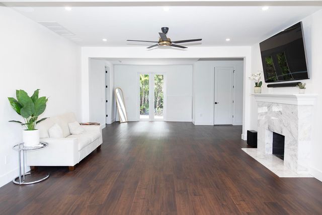 634 SE 3rd Avenue, Delray Beach, FL 33483