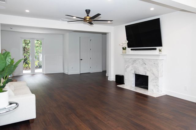 634 SE 3rd Avenue, Delray Beach, FL 33483