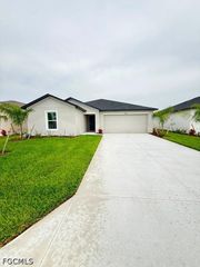17328 Cantu CT, North Fort Myers, FL 33917
