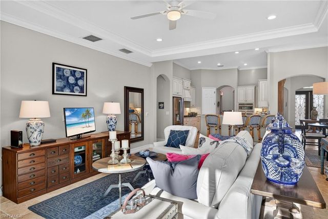 9915 Corso Bello DR, Naples, FL 34113